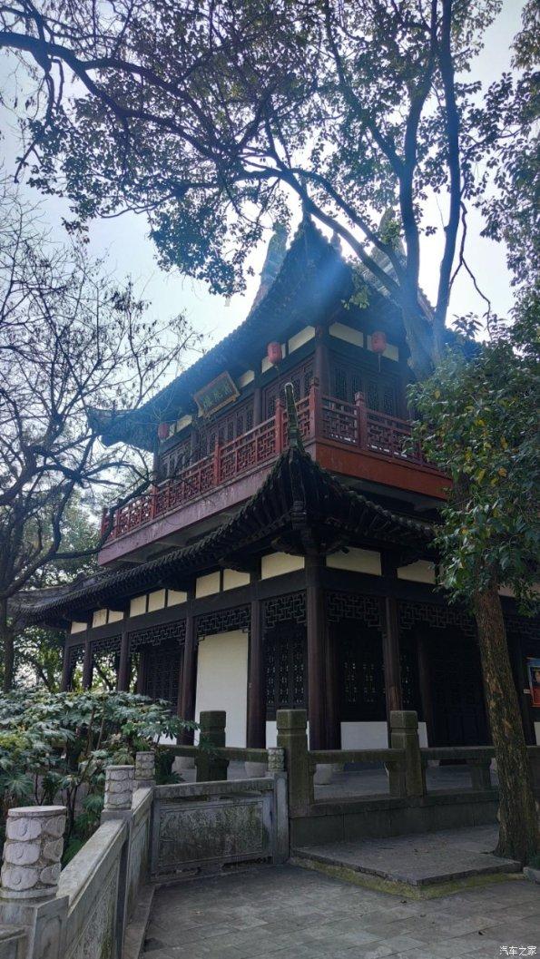 从比亚迪的整车智能战略，看王传福的前瞻市场布局